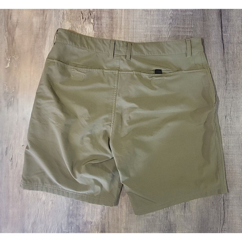 The North Face Rolling Sun Flash Dry Shorts Men's 34 Green Stretch 9" Inseam EUC - Picture 8 of 12